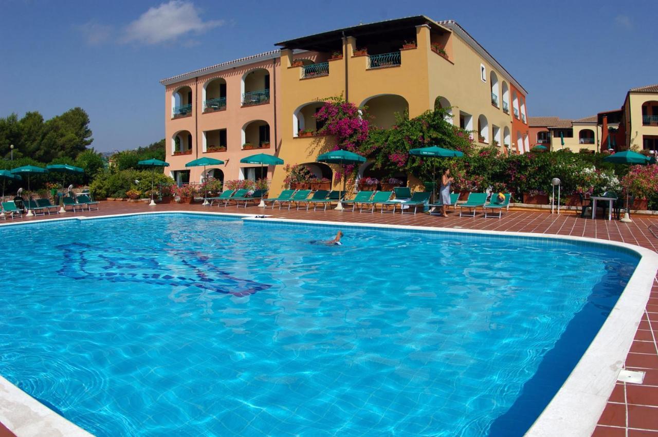 Nicolaus Club Torre Moresca Orosei Ngoại thất bức ảnh